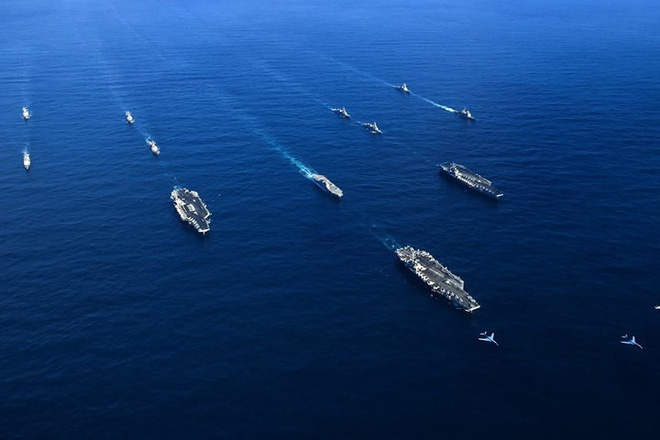 Hình ảnh ấn tượng ít thấy về các hoạt động bên trong hải quân Mỹ